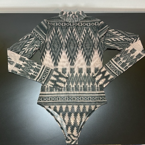 Nylon Apparel Southwest Aztec Print Mesh Sheer Bodysuit Mock Neck Medium - Picture 2 of 12